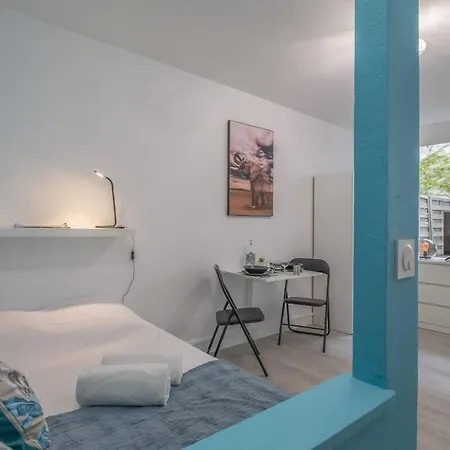 アパート Modern With Garden Location